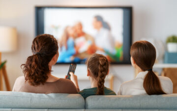 jak połączyć telefon z telewizorem